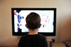 A szülők túlnyomó többsége nem szabályozza gyereke médiafogyasztását